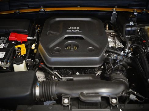 Used 2021 Jeep Wrangler Sport image 29