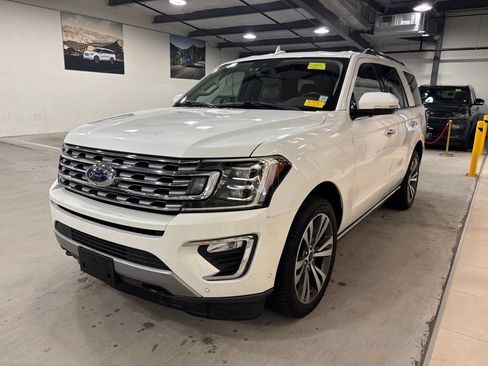Used 2020 Ford Expedition Limited w/ Equipment Group 302A AWD/4WD image 3