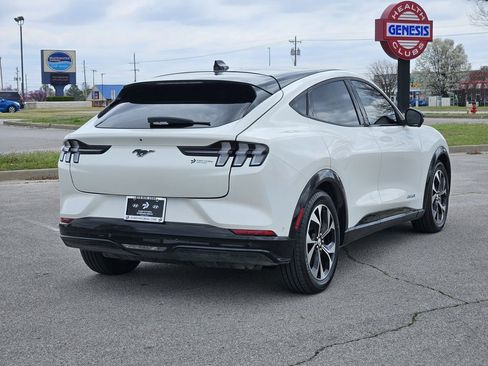 Used 2021 Ford Mustang Mach-E Premium image 4