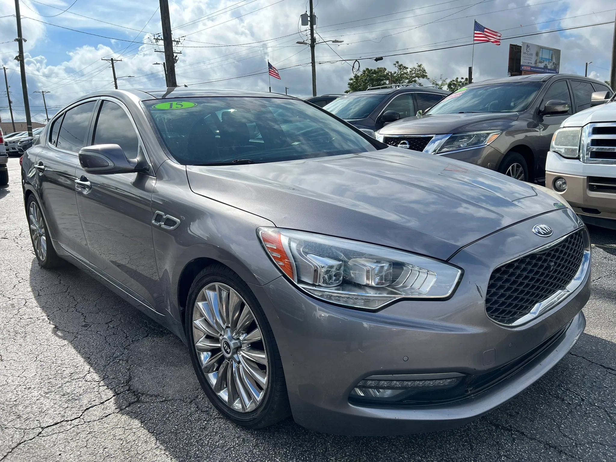 Used 2015 Kia K900 Luxury RWD image 4