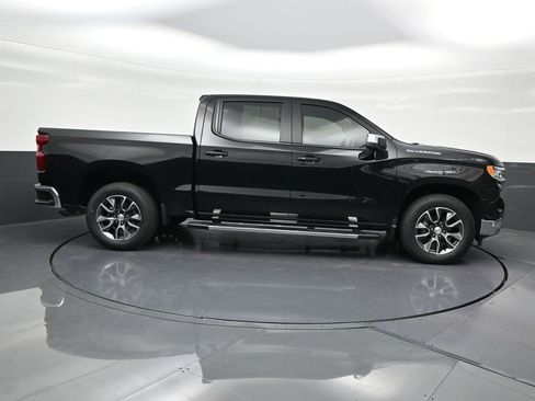 Used 2024 Chevrolet Silverado 1500 LT image 7
