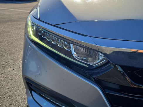 Used 2019 Honda Accord EX image 7