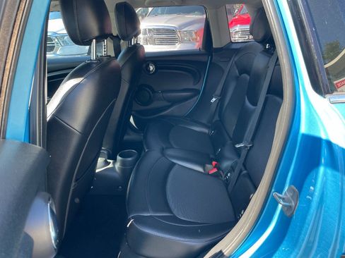 Used 2015 MINI Cooper 4-Door Hardtop FWD image 17