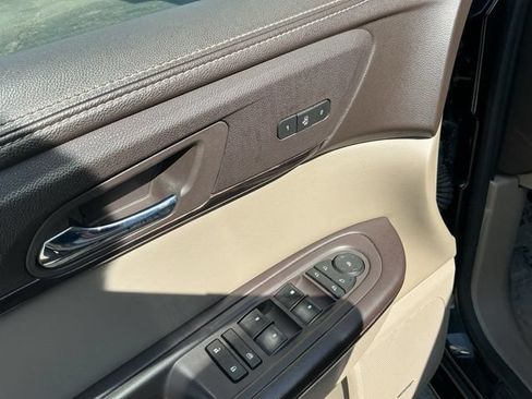 Used 2015 GMC Acadia Denali AWD/4WD image 16