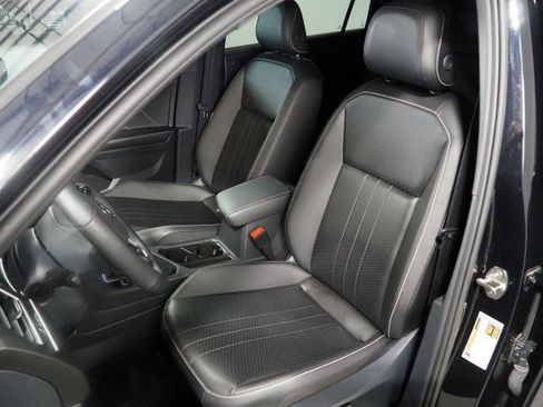 Used 2024 Volkswagen Tiguan SE R-Line w/ MDO Package, Three-Row image 14