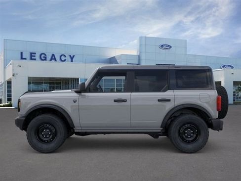 New 2026 Ford Bronco Big Bend image 3