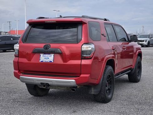 Used 2023 Toyota 4Runner TRD Off-Road Premium w/ Moonroof Package AWD/4WD image 7