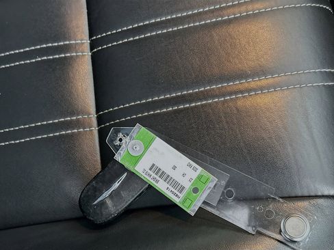 Used 2023 Chrysler 300 S image 33