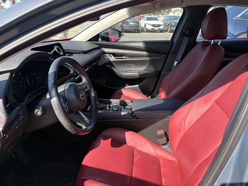Used 2023 MAZDA MAZDA3 s FWD image 12