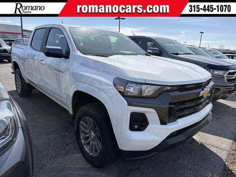 Used 2024 Chevrolet Colorado LT w/ LT Convenience Package AWD/4WD image 1