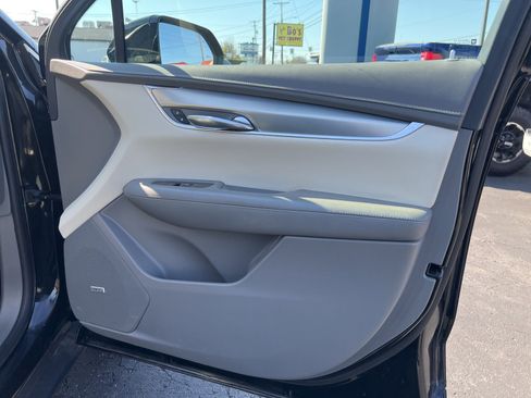 Used 2018 Cadillac XT5 Luxury w/ Driver Awareness Package FWD image 58
