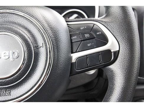 Used 2018 Jeep Compass Sport FWD image 19