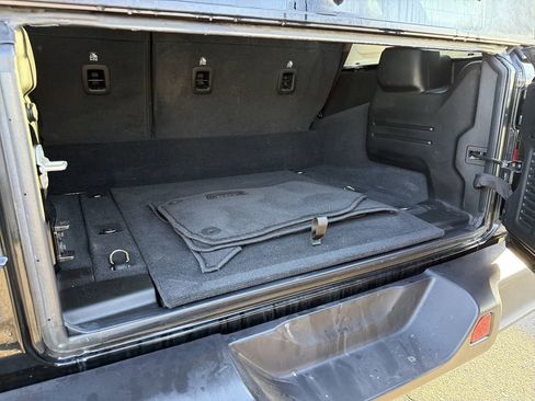 Used 2024 Jeep Wrangler Unlimited Rubicon 4xe image 30