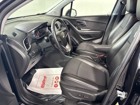 Used 2022 Chevrolet Traverse LT AWD/4WD image 17