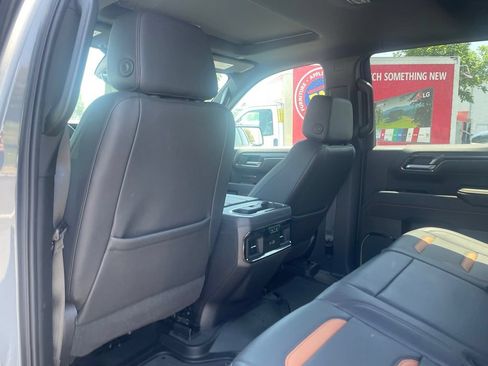 Used 2025 GMC Sierra 1500 AT4 w/ AT4 Premium Package AWD/4WD image 22