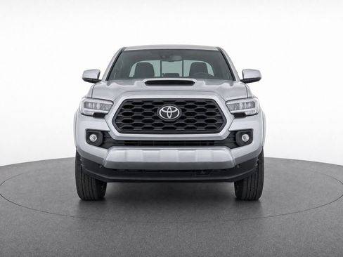 Used 2023 Toyota Tacoma TRD Sport w/ Technology Package AWD/4WD image 5