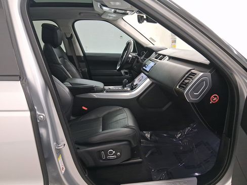 Used 2018 Land Rover Range Rover Sport HSE Dynamic image 36