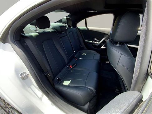 Used 2025 Mercedes-Benz CLA 250 4MATIC image 17