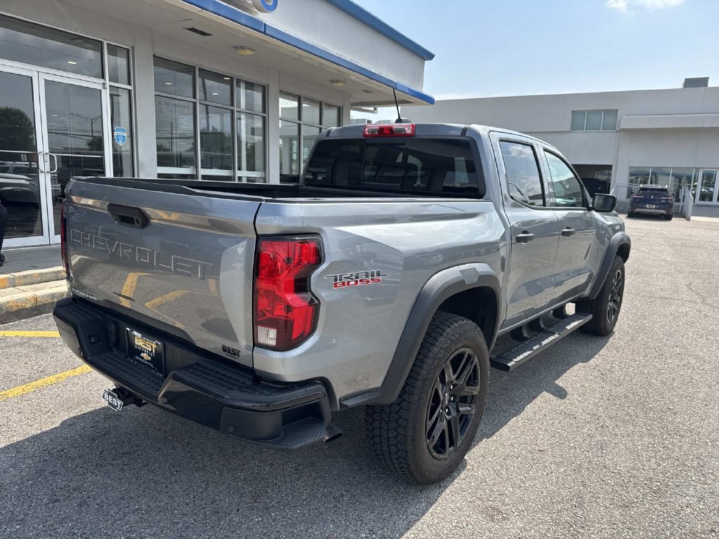 Used 2026 Chevrolet Colorado Trail Boss w/ LPO, Skid Plate Package AWD/4WD image 8
