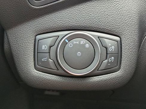 Used 2017 Ford Escape SE w/ Equipment Group 201A FWD image 26