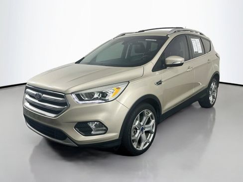 Used 2017 Ford Escape Titanium FWD image 3