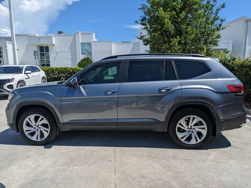 Certified 2023 Volkswagen Atlas SE FWD image 7