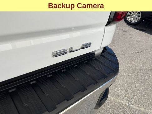 Used 2024 GMC Sierra 2500 SLE w/ SLE Convenience Package image 12