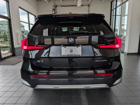 Used 2026 BMW X1 xDrive28i w/ Technology Package AWD/4WD image 3