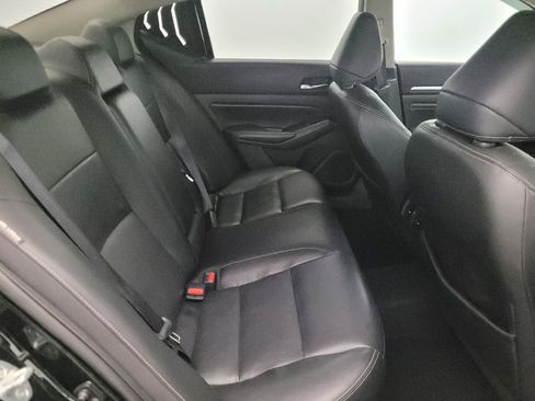 Used 2019 Nissan Altima 2.0 Edition One FWD image 19