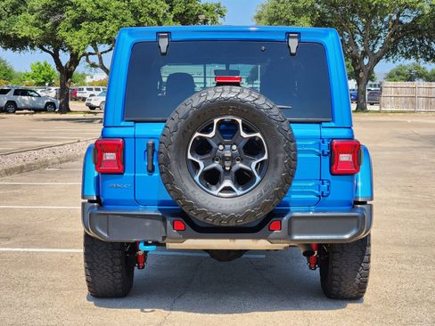 Used 2023 Jeep Wrangler Unlimited Rubicon 4xe AWD/4WD image 5