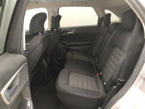 Used 2019 Ford Edge SEL image 18