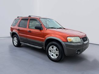 Used 2006 Ford Escape XLT AWD/4WD video 1