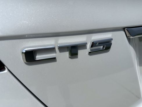 Used 2023 Cadillac CT5 Luxury RWD image 14