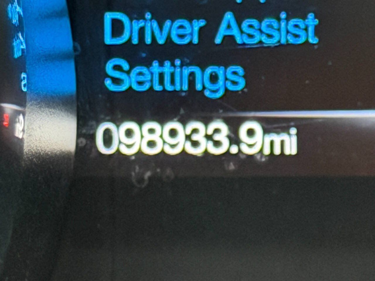 Used 2018 Ford Mustang Coupe w/ Equipment Group 101A RWD image 21