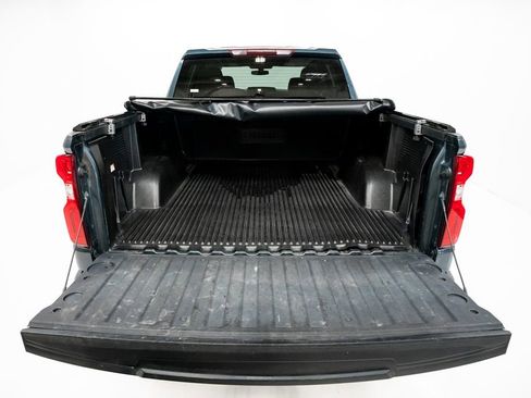 Used 2020 Chevrolet Silverado 1500 Custom w/ Custom Value Package image 32