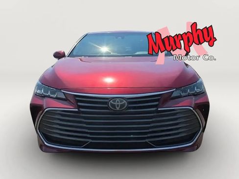 Used 2019 Toyota Avalon XLE FWD image 4
