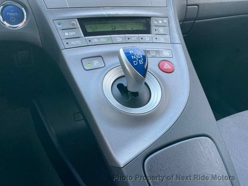 Used 2015 Toyota Prius Two FWD image 22