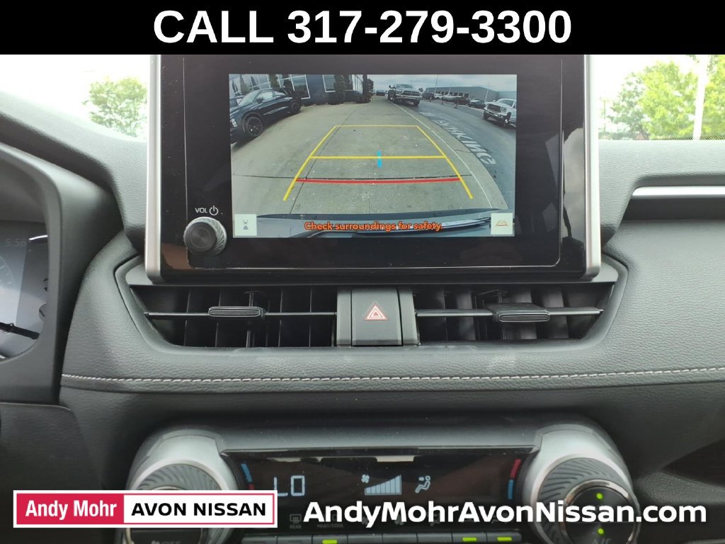 Used 2025 Toyota RAV4 LE AWD/4WD image 28