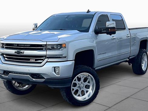 Used 2017 Chevrolet Silverado 1500 LTZ Z71 w/ LTZ Plus Package image 1