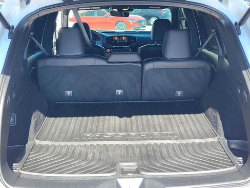 Used 2024 Honda Passport Black Edition image 8