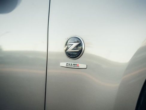 Used 2009 Nissan 370Z Coupe image 24