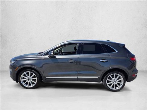 Used 2019 Lincoln MKC Reserve w/ MKC Climate Package FWD image 8