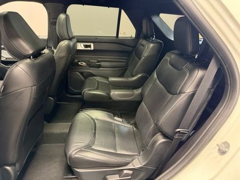 Used 2021 Ford Explorer ST w/ Equipment Group 401A AWD/4WD image 19