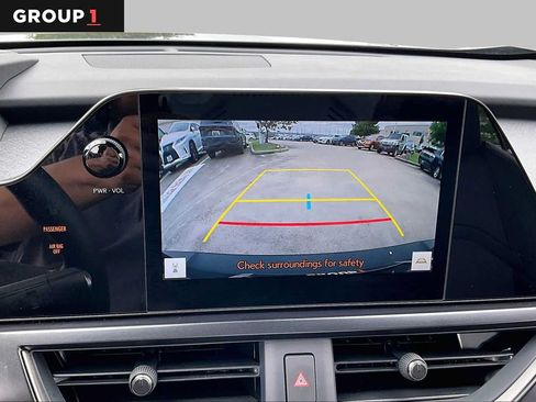 Certified 2025 Lexus UX 300h FWD w/ Accessory Package (Z1) image 24