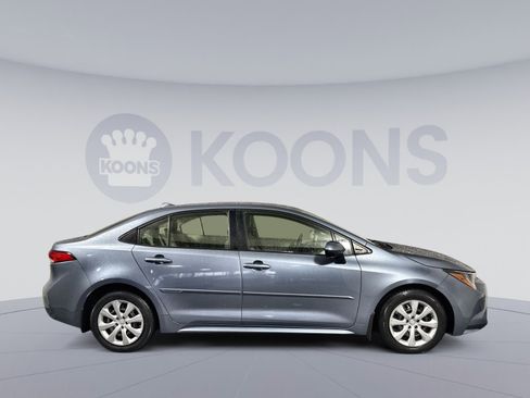 Used 2022 Toyota Corolla LE image 8