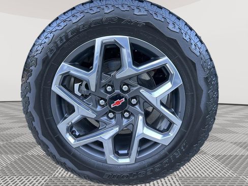 Used 2023 Chevrolet Silverado 1500 RST w/ Z71 Off-Road Package image 30