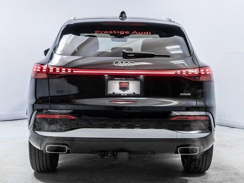 Used 2025 Audi Q5 Premium w/ Convenience Package AWD/4WD image 7