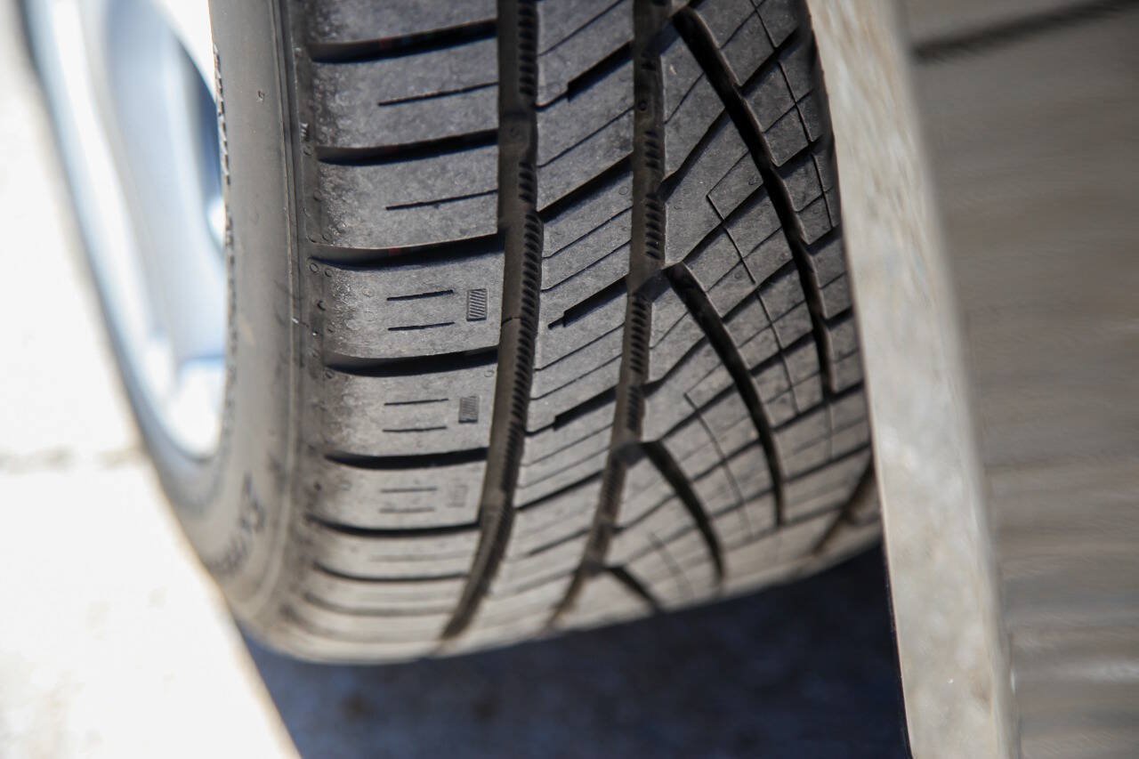 Used 2005 Porsche Boxster RWD image 10