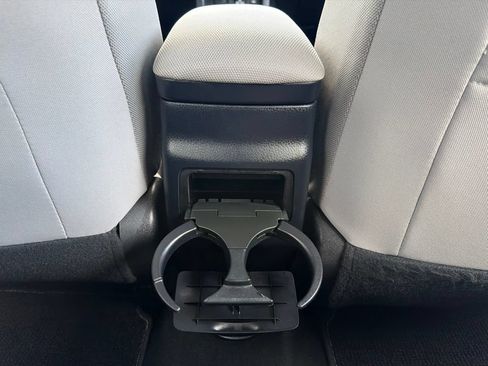 Used 2017 Toyota Corolla LE w/ Carpet Mat Package (TMS) FWD image 12