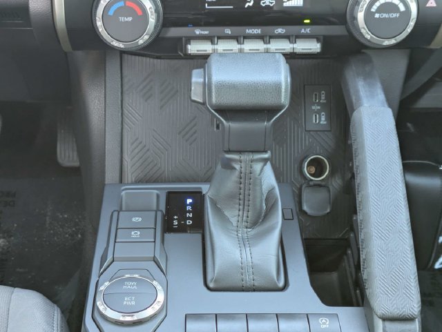 Used 2024 Toyota Tacoma SR5 RWD image 18